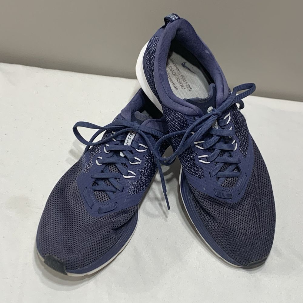 Nike Zoom‎ Strike Purple Running Shoes AJ 0188-400 Women's Size 9